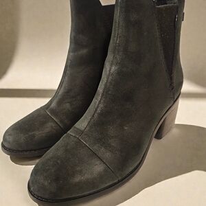 Toms Dark Gray Ankle Boots